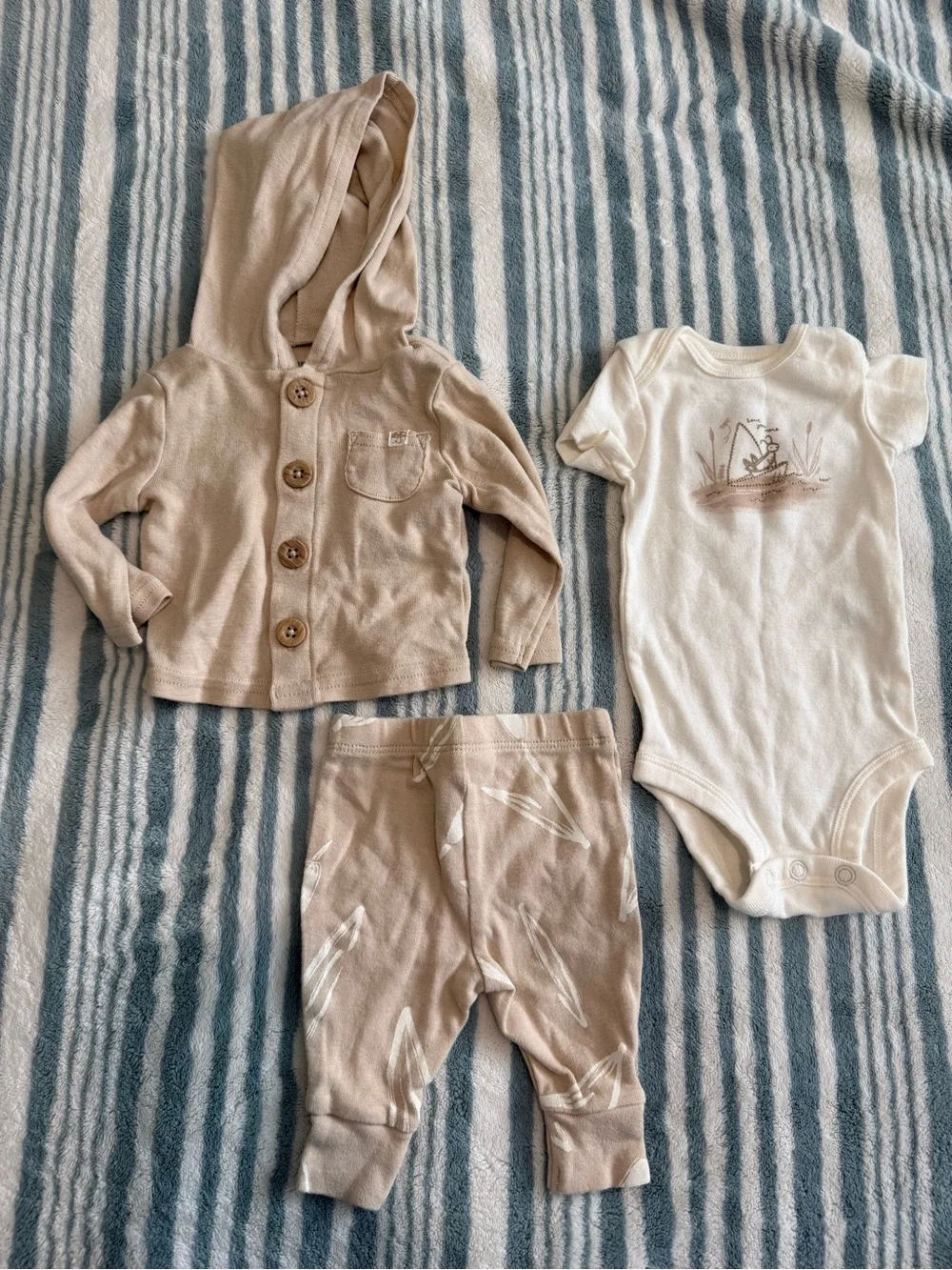 Carter’s Newborn 3-Piece Set
